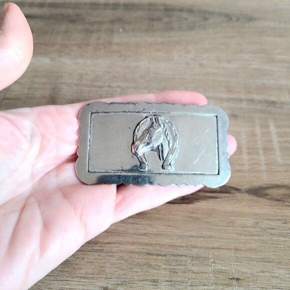 Silver color metal belt buckle with horse design. Western outfit. - Picture 2 of 5